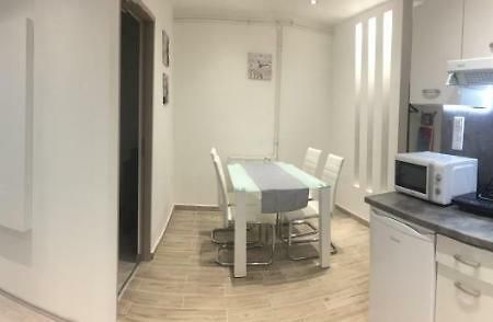 Zsuzsi Apartman Siófok Esterno foto