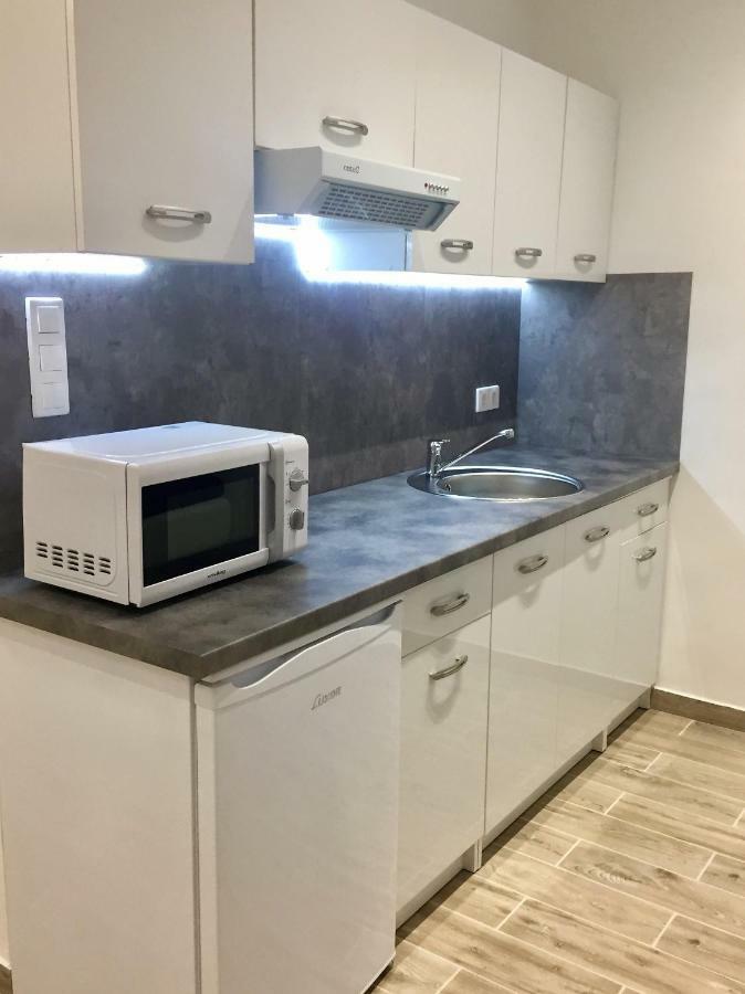 Zsuzsi Apartman Siófok Esterno foto